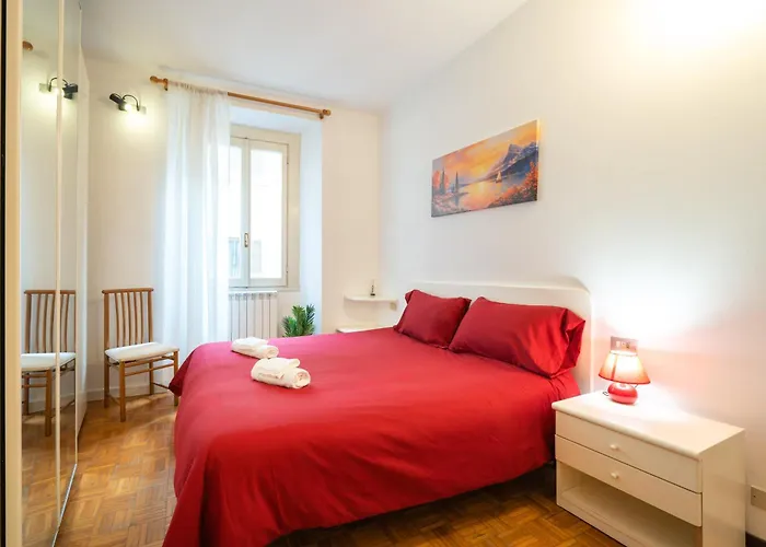 Apartment 1' - Center - 2' To Station - Wifi