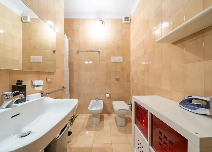 Apartment 1' - Center - 2' To Station - Wifi