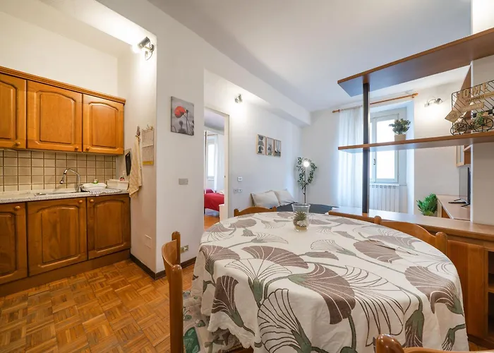 Apartment 1' - Center - 2' To Station - Wifi *